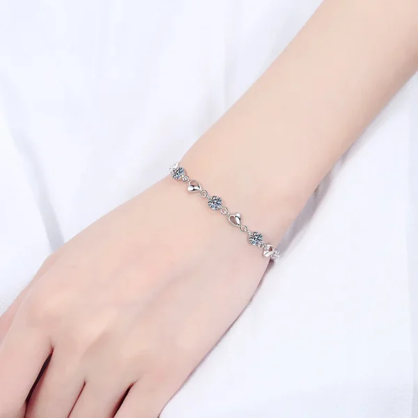 Classic brilliant PT950 Platinum peculiar heart shape women's daily bracelet GRA Certified D color Moissanite Diamond for female - Image 8